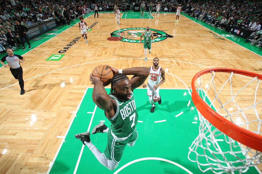 联赛站稳阵 联赛站稳阵