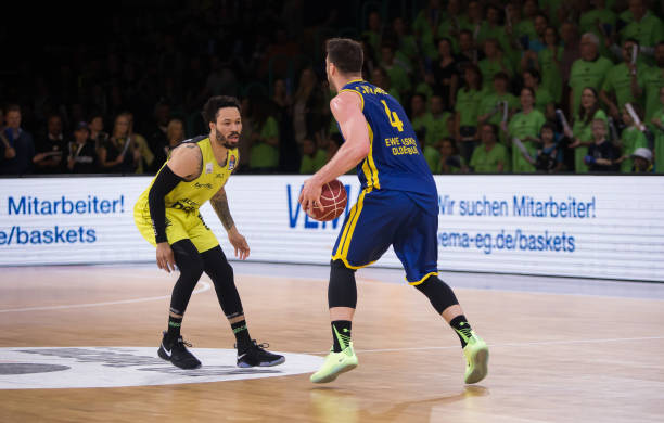 在中国及周 在中国及周